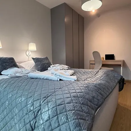 Kawaii Pool&spa Centrum Lublina アパート ルブリン